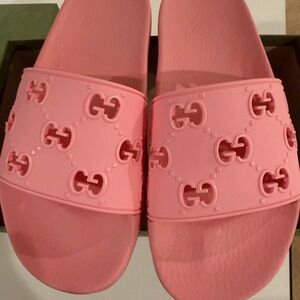 Gucci Embossed Pink Sandals